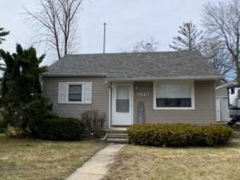 3813 Lancaster Midland, MI 48642