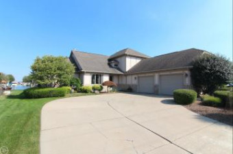 38744 Venetian Harrison Township, MI 48045