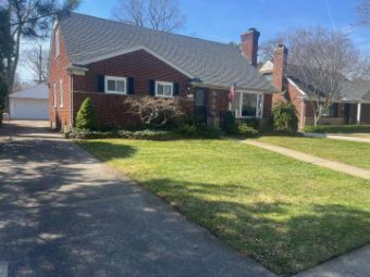 341 Belanger Grosse Pointe Farms, MI 48236