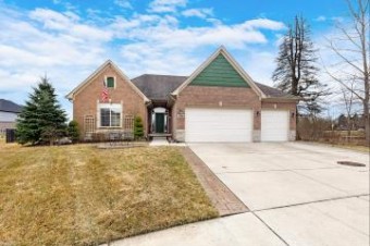 15250 Capella Macomb, MI 48042