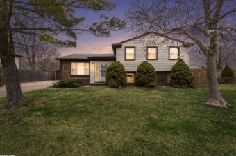 4883 Benjamin Sterling Heights, MI 48310