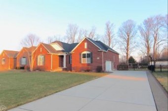 27223 Houghton Chesterfield Township, MI 48051