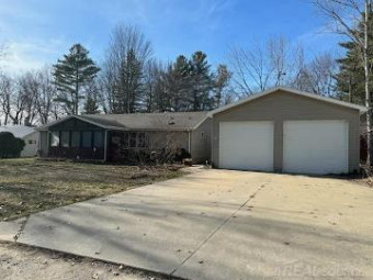 6709 E Houghton Lake C Houghton, MI 48629