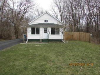 1978 N Farley Essexville, MI 48732