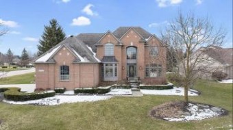 2760 Harrow Way Shelby Township, MI 48316