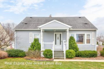 2304 32nd Bay City, MI 48708