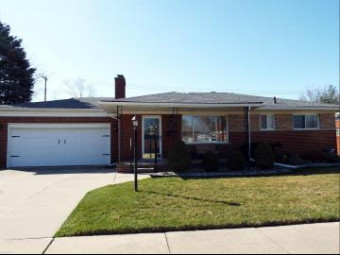 15688 Chestnut Roseville, MI 48066