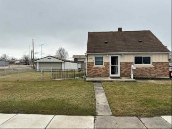 21228 Woodward Clinton Township, MI 48035