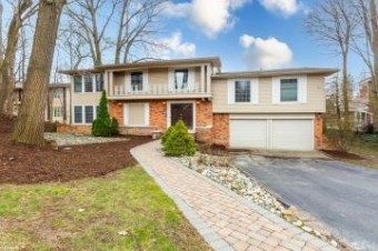 3187 Bloomfield Shore West Bloomfield, MI 48323