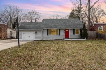 3207 Birchfield Midland, MI 48642