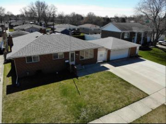 19724 Sussex Saint Clair Shores, MI 48081