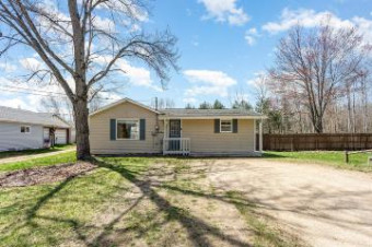 4307 Bay Gladwin, MI 48624