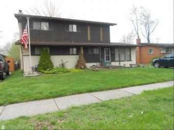 11357 Erdmann Sterling Heights, MI 48314