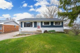 41125 Conger Bay Dr Harrison Township, MI 48045