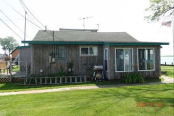 7635 S Channel Harsens Island, MI 48028