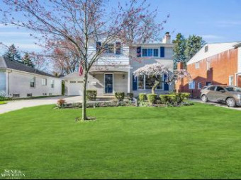 347 Ridgemont Grosse Pointe Farms, MI 48236