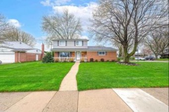 33887 Ashton Sterling Heights, MI 48312