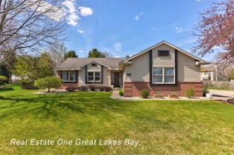 8039 Creston Freeland, MI 48623