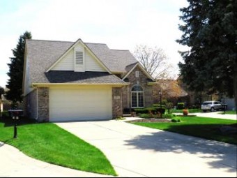 16310 Chesire Macomb Township, MI 48042