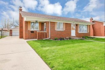 31451 Palomino Warren, MI 48093