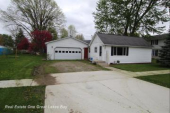 427 S Melze Merrill, MI 48637