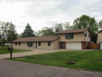 21080 Wendell Clinton Township, MI 48036