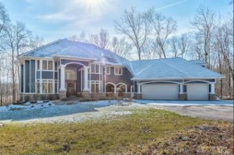 6311 Cobblestone Lane Dexter, MI 48130