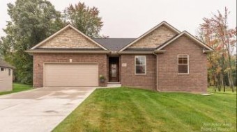 1893 Suncrest Drive Grass Lake, MI 49240