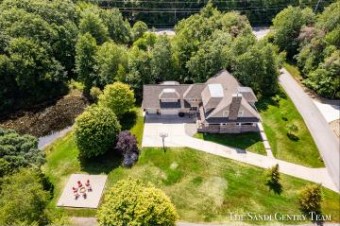 18900 Whispering Pines Way Spring Lake, MI 49456