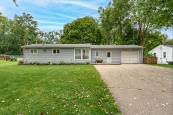 3801 Jennings Drive Kalamazoo, MI 49048