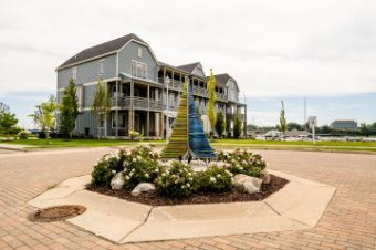 190 Mariners Cove St. Joseph, MI 49085