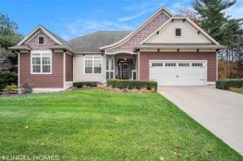 801 Ashlee Drive Norton Shores, MI 49441