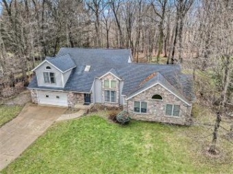 43594 Carla Drive Paw Paw, MI 49079