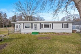 15574 Howard Street Spring Lake, MI 49456