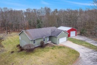 3728 E Tyler Road Twin Lake, MI 49457