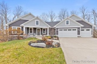 5177 Trinity Trail Hudsonville, MI 49426