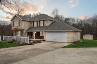 1190 Merry Brook Street Kalamazoo, MI 49048