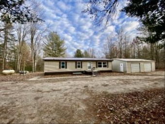 19884 45th Avenue Barryton, MI 49305