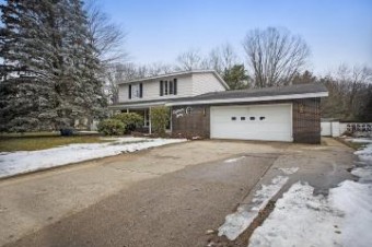 1840 Eloise Drive Muskegon, MI 49444