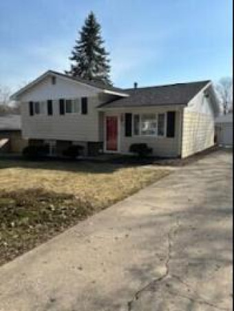 1136 Walwood Drive Ne Grand Rapids, MI 49505