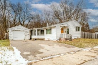 321 Chippewa Street Buchanan, MI 49107