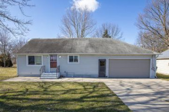 68918 Brady Road Edwardsburg, MI 49112