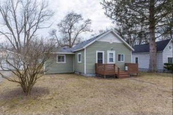 106 Clyborn Street Dowagiac, MI 49047