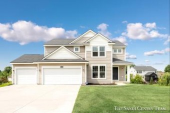 6363 Norfolk Drive Norton Shores, MI 49444