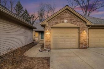 21357 Boxwood Court Farmington Hills, MI 48336