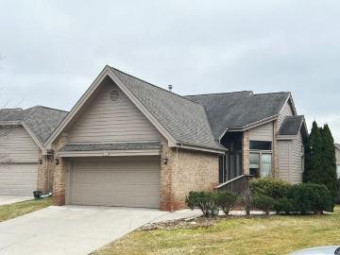 29637 N Meadowridge Farmington Hills, MI 48334