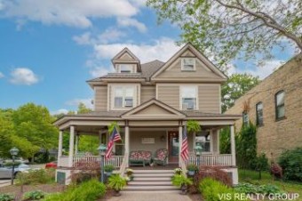 447 Butler Saugatuck, MI 49453