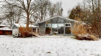 221 Barton Drive Ann Arbor, MI 48105