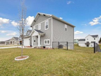 460 Seneca Ridge Drive Middleville, MI 49333