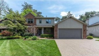 4350 Arbour Drive Commerce Township, MI 48390